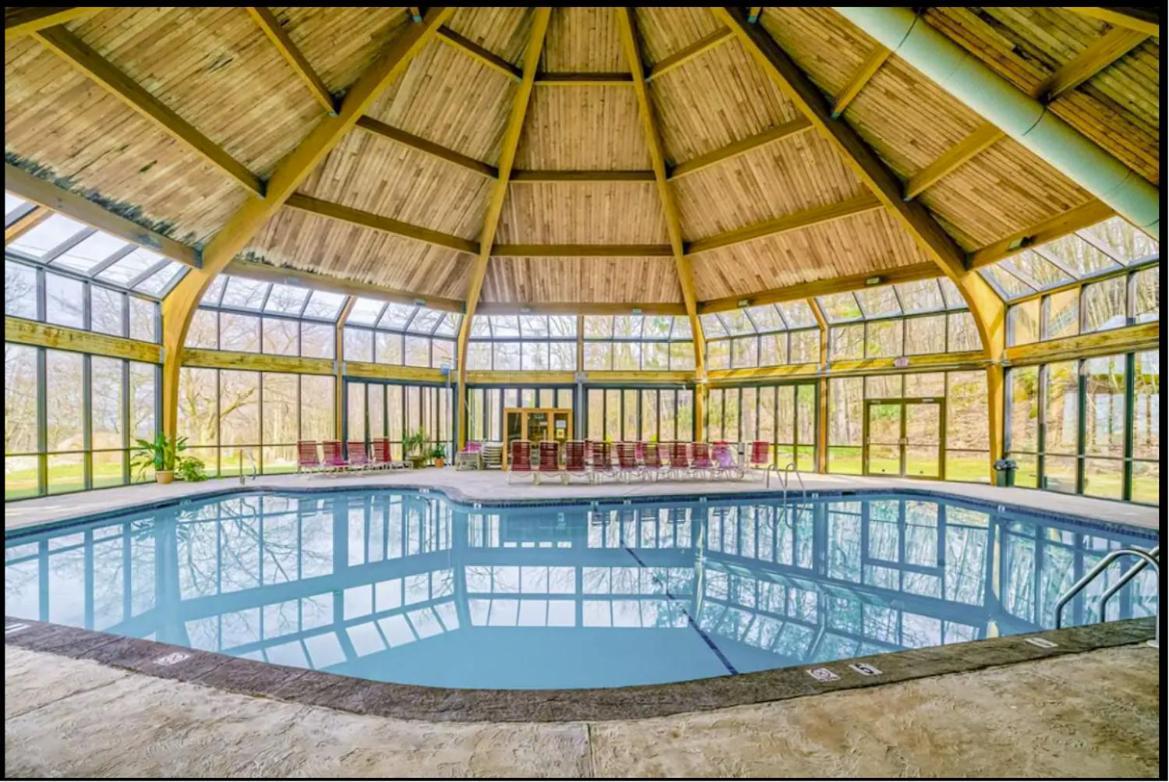 Aquatopia Waterpark-Pool-Tennis-Paintball- Zipline 127 Tannersville Ngoại thất bức ảnh